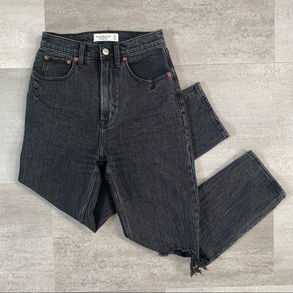 Abercrombie Curve Love Ultra High Rise Ankle Straight Jeans - Washed Black - 25